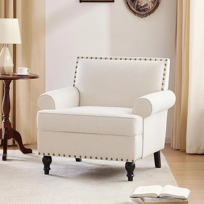 Fauteuil d'appoint moderne beige avec garniture cloutée
