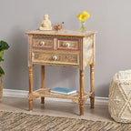 Table d'appoint en bois avec trois tiroirs et étagère inférieure ouverte