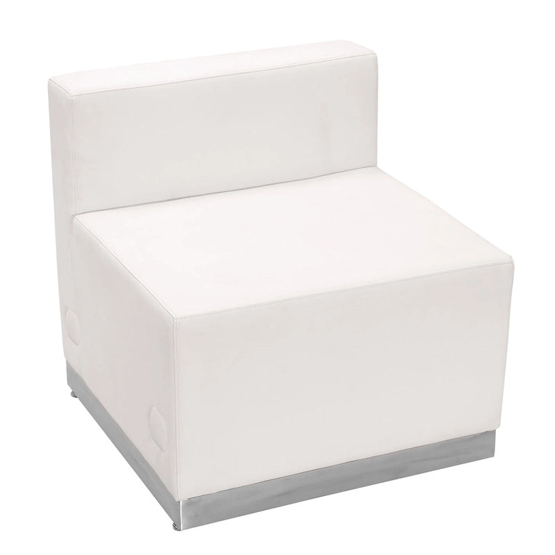 Chaise rembourrée en similicuir avec piètement en acier inoxydable