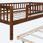 Lit de repos simple en bois avec lit gigogne et barrières de sécurité